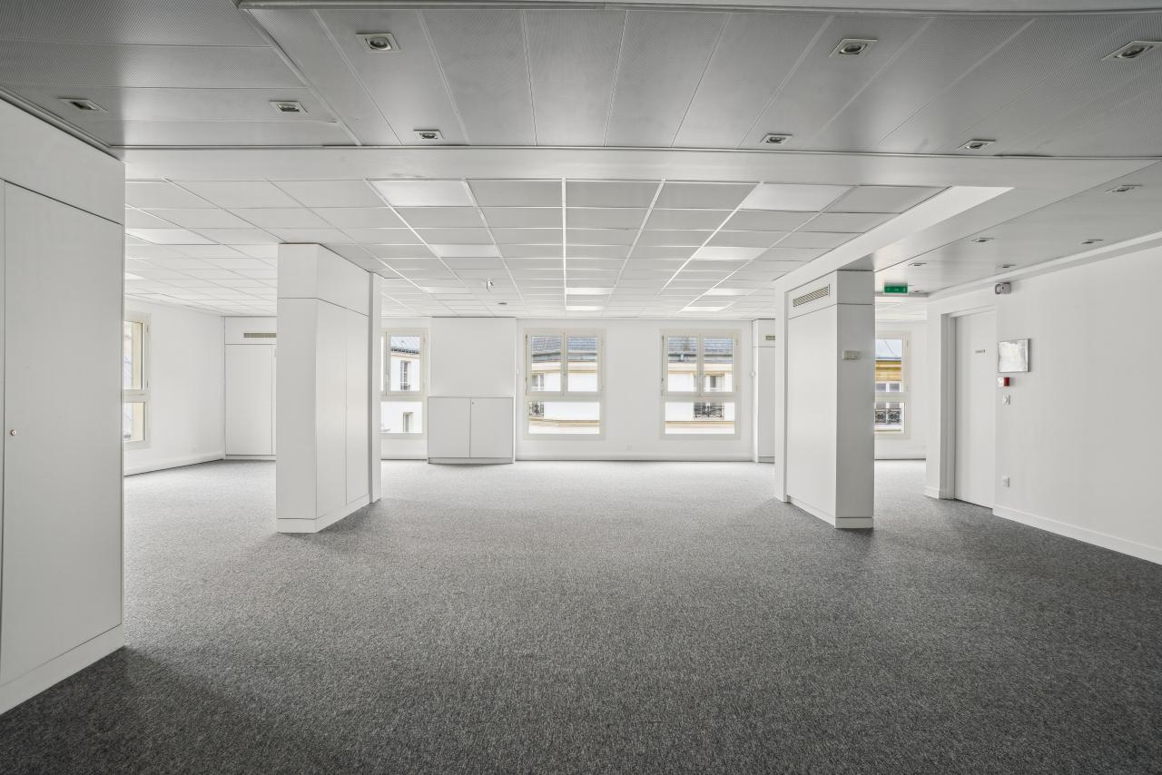 Bureau Paris 305m² Location bureau Paris OLBUR2206061 4